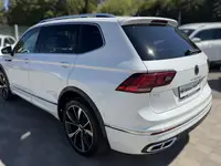 2022 Volkswagen Tiguan SEL R-Line 4motion photo 6